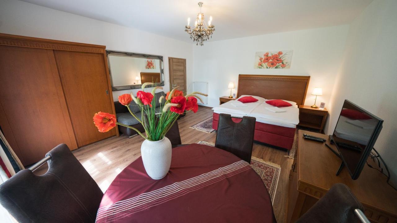Aurelius Pension Baden Exterior photo